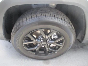 2025 Jeep Grand Cherokee Altitude - miniatura 6