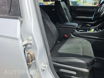 2025 Jeep Grand Cherokee L Altitude - miniatura 19