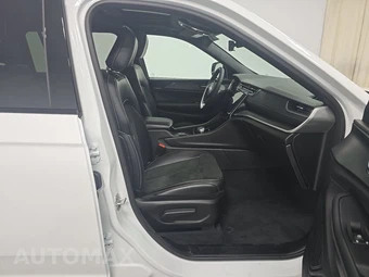 2025 Jeep Grand Cherokee L Altitude X - miniatura 8
