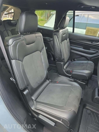 2025 Jeep Grand Cherokee L Altitude X - miniatura 17