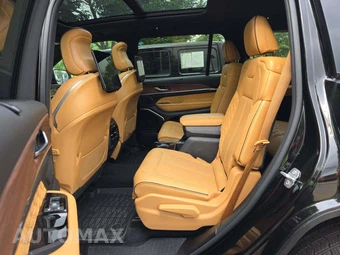 2025 Jeep Grand Cherokee L Summit - miniatura 13