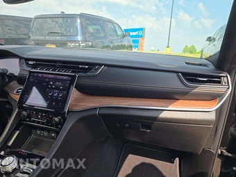 2025 Jeep Grand Cherokee L Summit - miniatura 17