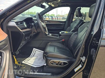 2025 Jeep Grand Cherokee L Summit - miniatura 3