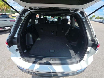 2025 Jeep Grand Cherokee Laredo - miniatura 14