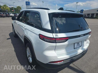 2025 Jeep Grand Cherokee Laredo - miniatura 2