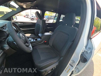 2025 Jeep Grand Cherokee Laredo - miniatura 6