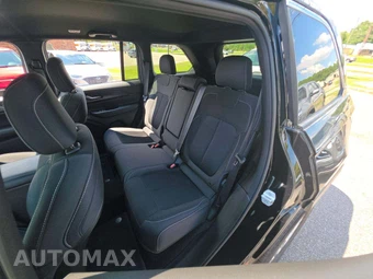 2025 Jeep Grand Cherokee Laredo - miniatura 13