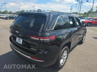 2025 Jeep Grand Cherokee Laredo - miniatura 3