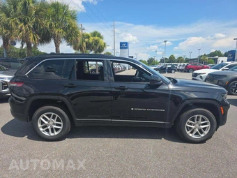 2025 Jeep Grand Cherokee Laredo - miniatura 4