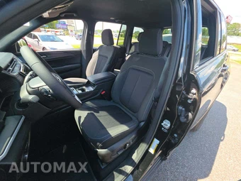 2025 Jeep Grand Cherokee Laredo - miniatura 6