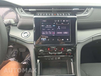 2025 Jeep Grand Cherokee Laredo - miniatura 10