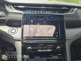 2025 Jeep Grand Cherokee Laredo X - miniatura 10