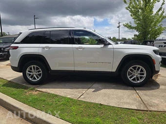 2025 Jeep Grand Cherokee Laredo X - miniatura 4