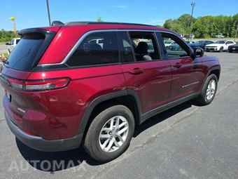 2025 Jeep Grand Cherokee Laredo X - miniatura 3