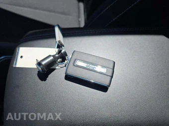 2025 Jeep Grand Cherokee Laredo X - miniatura 8