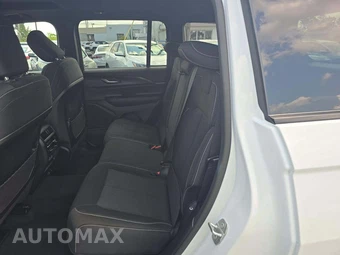 2025 Jeep Grand Cherokee Laredo X - miniatura 10