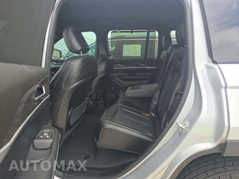 2025 Jeep Grand Cherokee Limited - miniatura 10