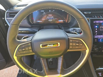2025 Jeep Grand Cherokee Limited - miniatura 10