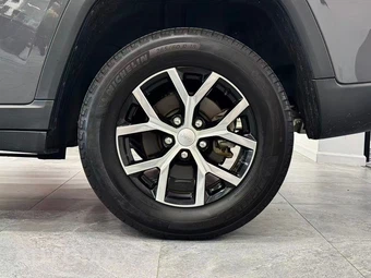 2025 Jeep Grand Cherokee Limited - miniatura 11