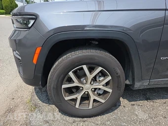 2025 Jeep Grand Cherokee Limited - miniatura 30