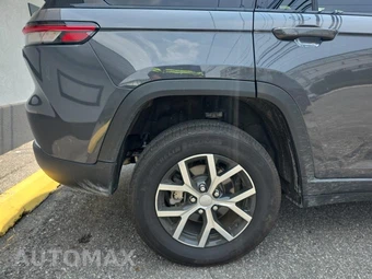 2025 Jeep Grand Cherokee Limited - miniatura 32