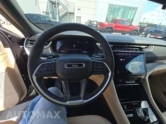 2025 Jeep Grand Cherokee Limited - miniatura 10