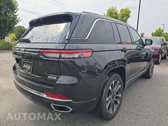2025 Jeep Grand Cherokee Overland - miniatura 3