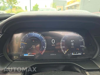 2025 Jeep Grand Cherokee Overland - miniatura 9