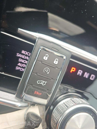 2025 Jeep Grand Cherokee Summit – miniatura 5
