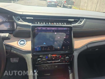 2025 Jeep Grand Cherokee Summit - miniatura 10
