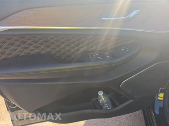 2025 Jeep Grand Cherokee Summit - miniatura 9