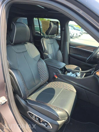 2025 Jeep Grand Cherokee Summit - miniatura 18