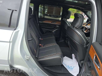 2025 Jeep Grand Cherokee Summit Reserve - miniatura 13