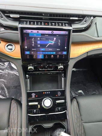 2025 Jeep Grand Cherokee Summit Reserve - miniatura 7