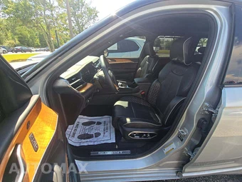 2025 Jeep Grand Cherokee Summit Reserve - miniatura 6