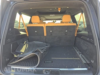 2025 Jeep Grand Wagoneer L Series III Obsidian - miniatura 16