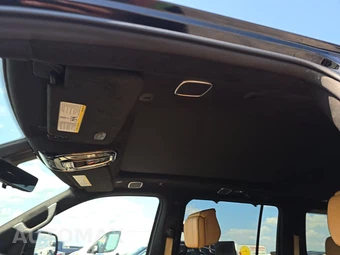 2025 Jeep Grand Wagoneer L Series III Obsidian - miniatura 17