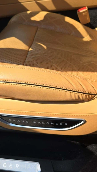 2025 Jeep Grand Wagoneer L Series III Obsidian - miniatura 23