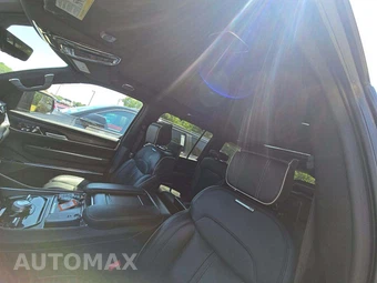 2025 Jeep Grand Wagoneer Obsidian – miniatura 11