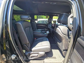 2025 Jeep Grand Wagoneer Obsidian – miniatura 17