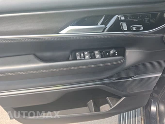 2025 Jeep Grand Wagoneer Obsidian - miniatura 9