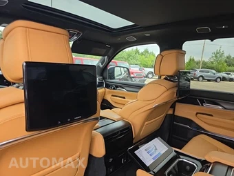 2025 Jeep Grand Wagoneer Series III Obsidian - miniatura 25