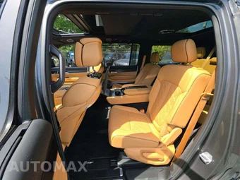 2025 Jeep Grand Wagoneer Series III Obsidian - miniatura 13