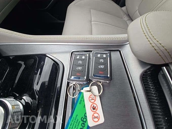 2025 Jeep Wagoneer – miniatura 5