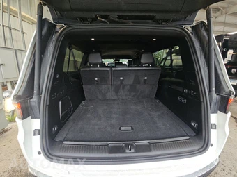 2025 Jeep Wagoneer L - miniatura 11