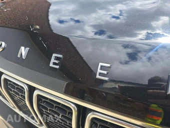 2025 Jeep Wagoneer L Series II - miniatura 22
