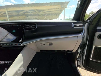 2025 Jeep Wagoneer L Series II - miniatura 17