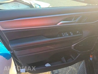 2025 Jeep Wagoneer L Series II - miniatura 9