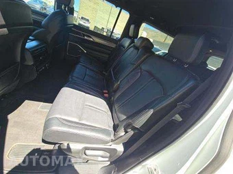 2025 Jeep Wagoneer L Series II - miniatura 13