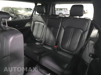 2025 Jeep Wagoneer L Series II - miniatura 17